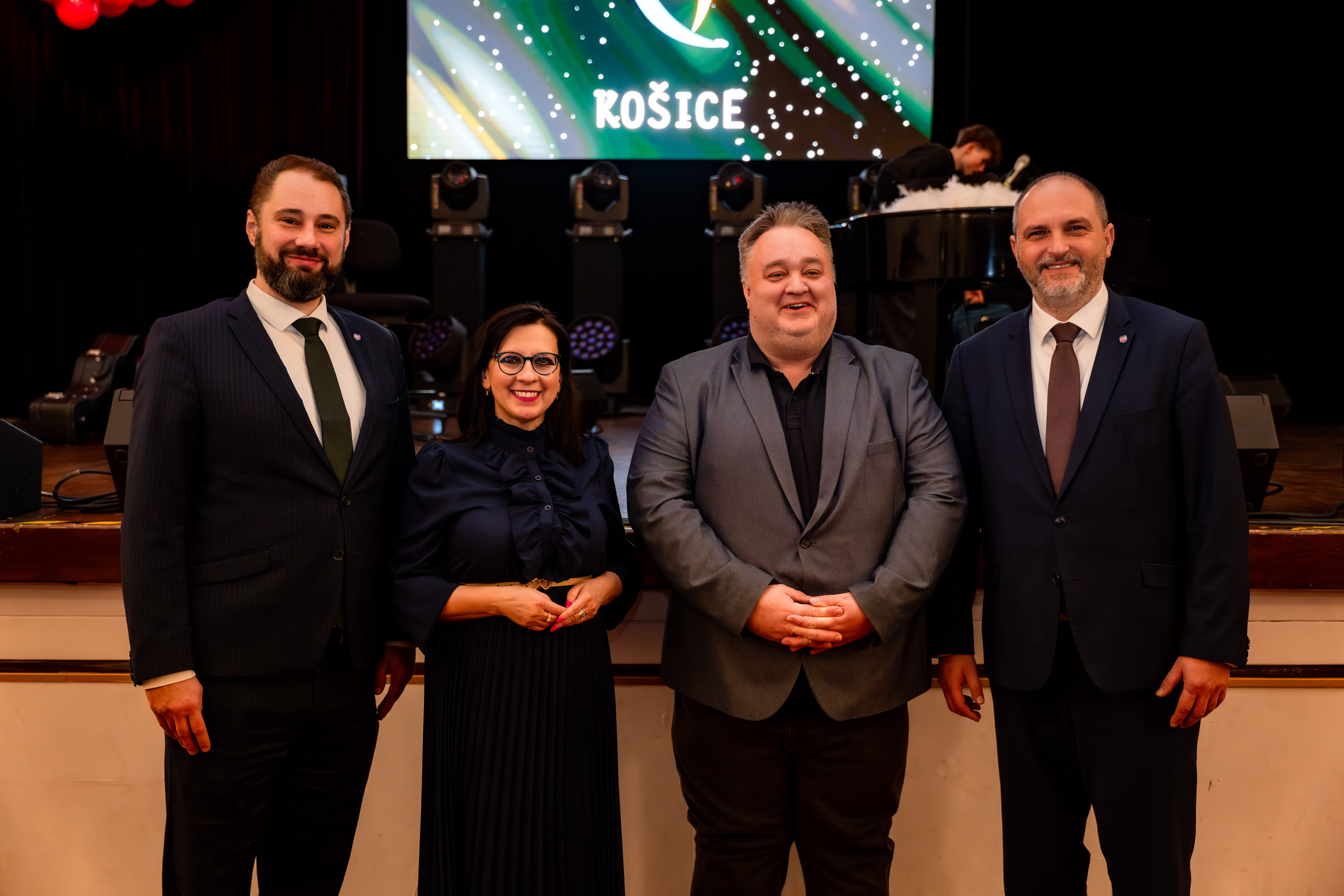 NOVOROCNY KONCERT KOSICKA ROZPRAVKOVA POSTA-77